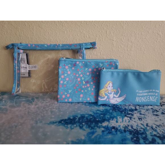 Loungefly Alice in Wonderland Cosmetic Set - Picture 3 of 3